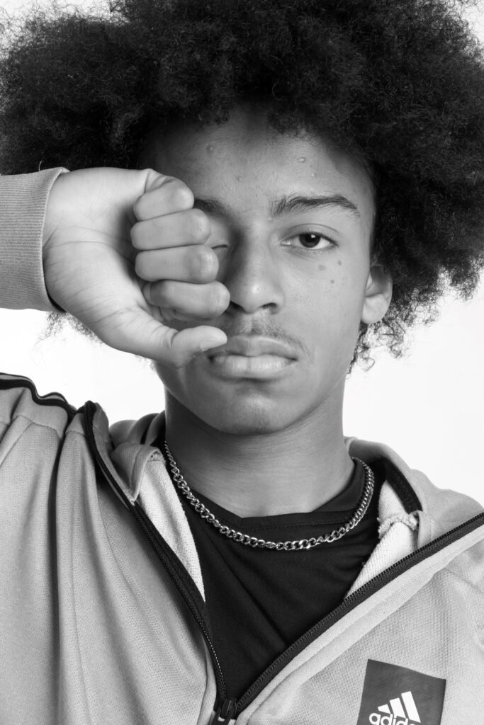 joshua thomas black white portrait 01.jpg