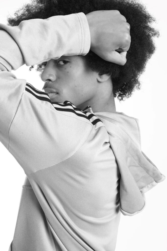 joshua thomas bw fashion portrait 04.jpg