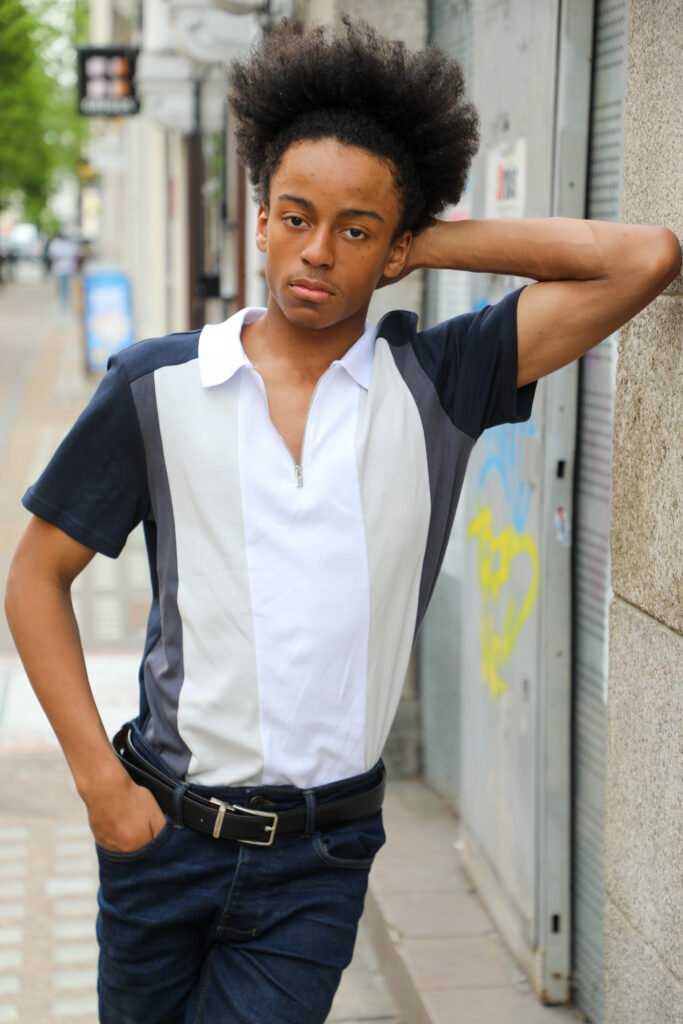 joshua thomas natural look 05.jpg