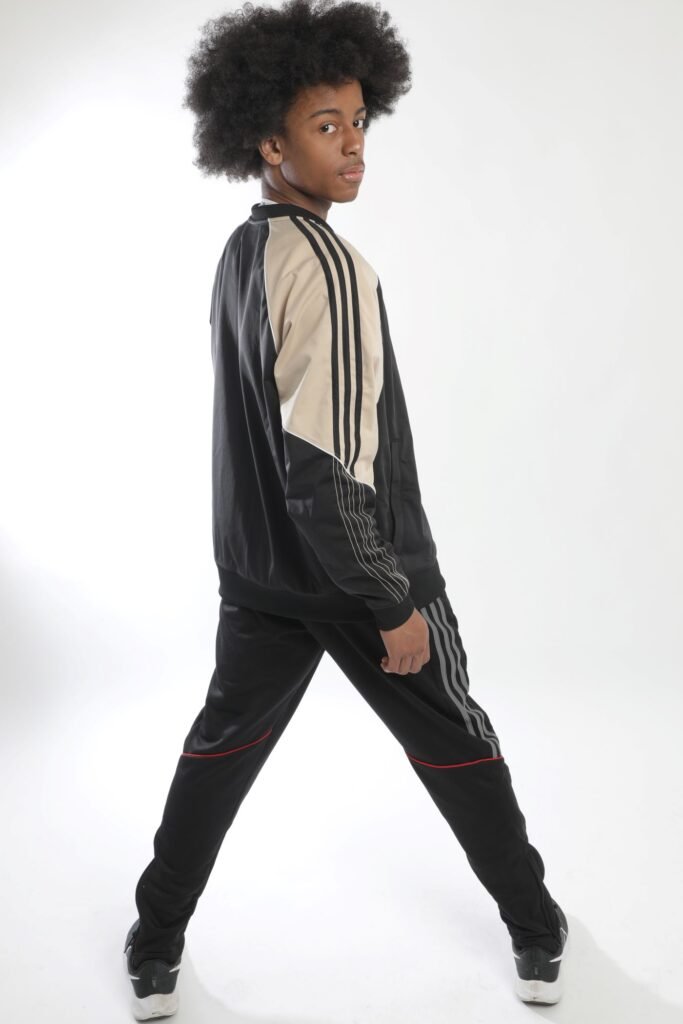 joshua thomas sports leisure style 04.jpg